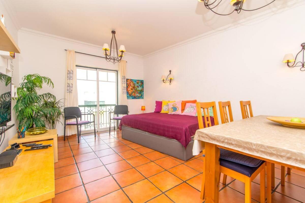 Special Holiday Apartment Тавіра Екстер'єр фото