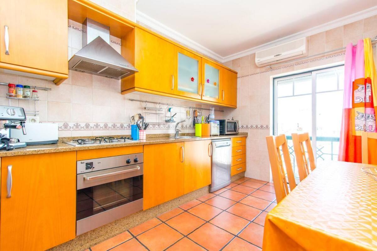 Special Holiday Apartment Тавіра Екстер'єр фото