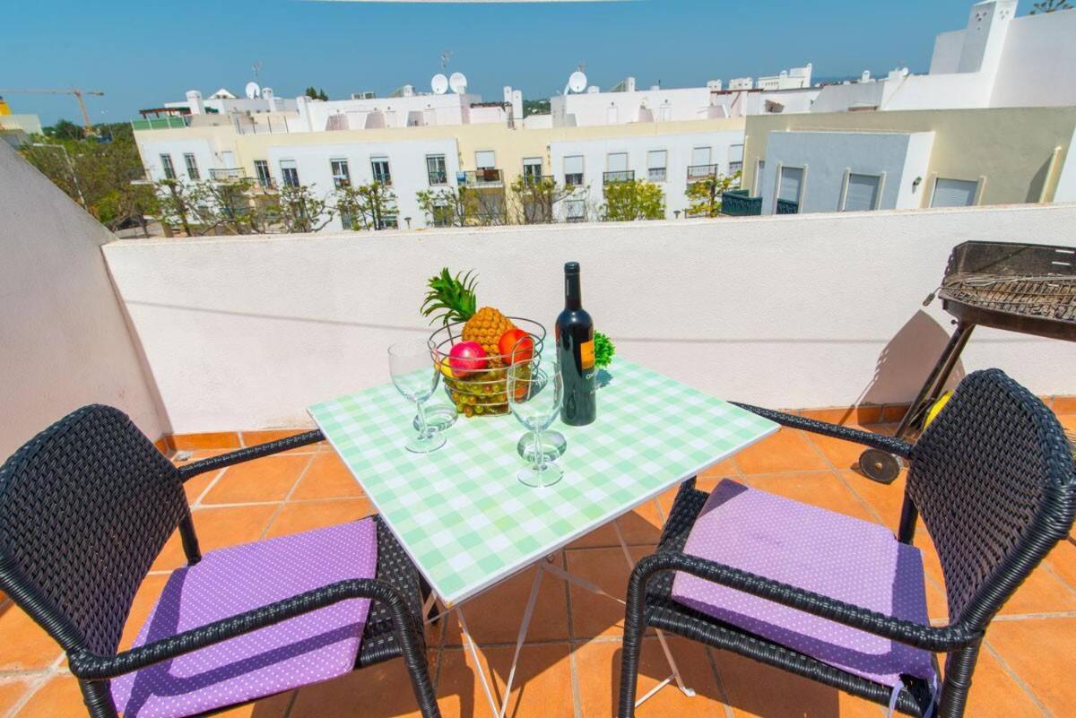 Special Holiday Apartment Тавіра Екстер'єр фото